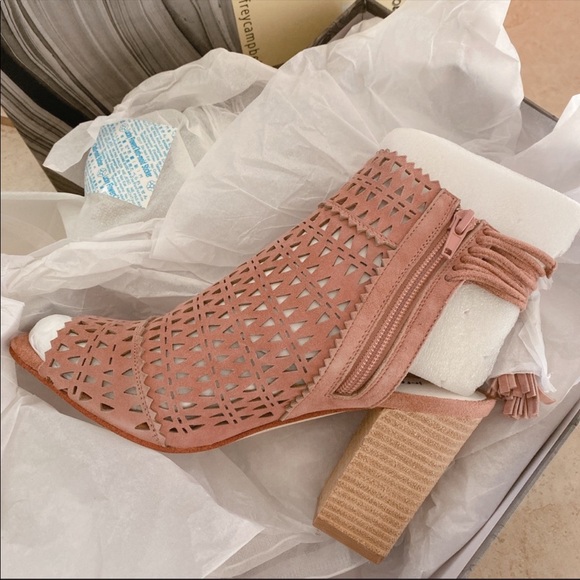 Jeffrey Campbell Ottawa Sandal - Picture 4 of 8